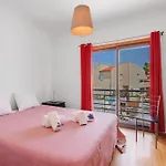 V3 Lota Village 32 Vakantiehuis *