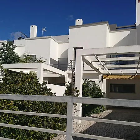 V3 Lota Village 32 * Manta Rota
